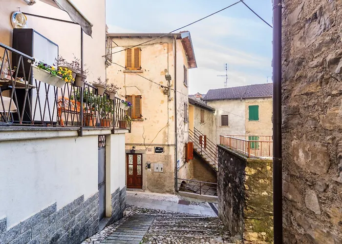 La Casa Sulla Cascata * Colonno